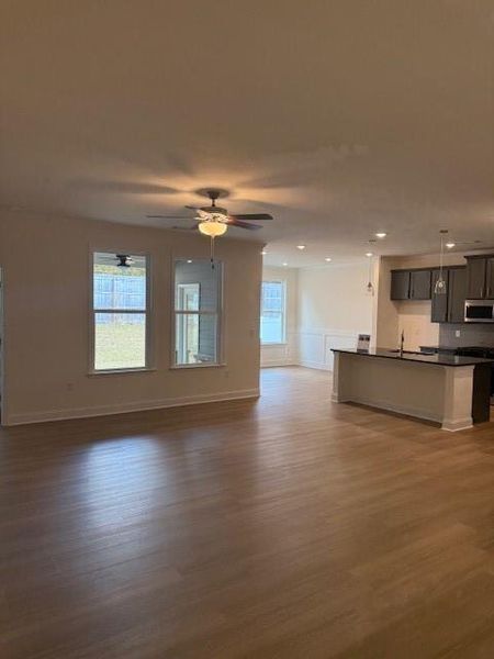 Spacious, unfurnished interior of a new home in Cooper's Walk, Loganville (Image 6).