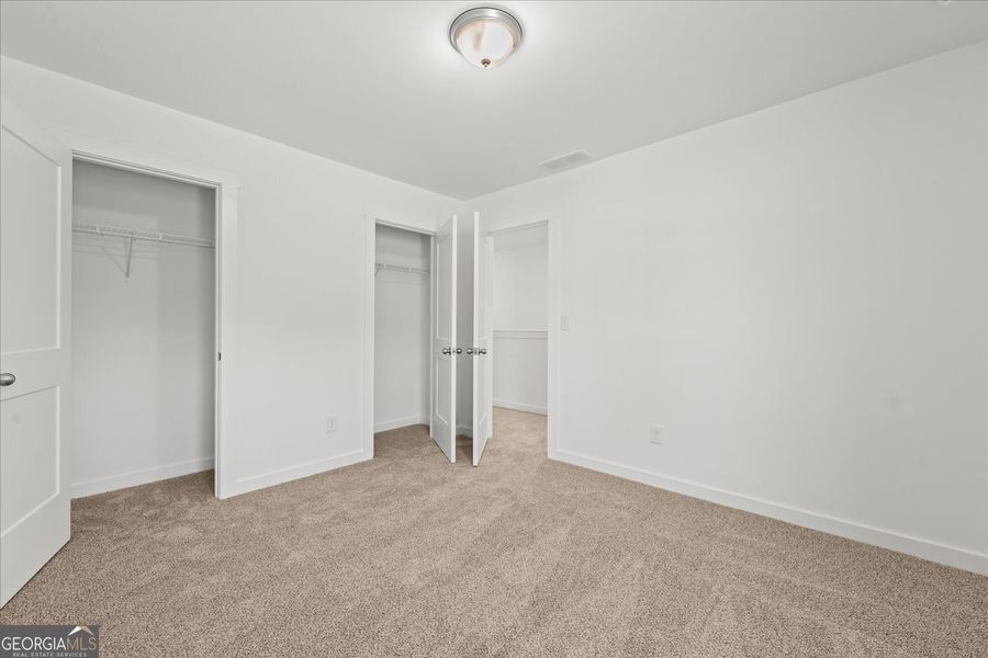 Spacious, unfurnished interior of a new home in Ellington Farms, Statham (Image 18).