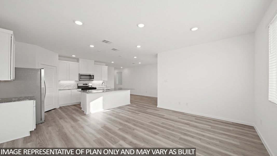 Representative unfurnished interior of a home built from the V22I by D.R. Horton in Bridges on Lake Houston Villas, Humble (Image 13). Representative unfurnished interior of a home built from the V22I by D.R. Horton in Bridges on Lake Houston Villas, Humble (Image 13).