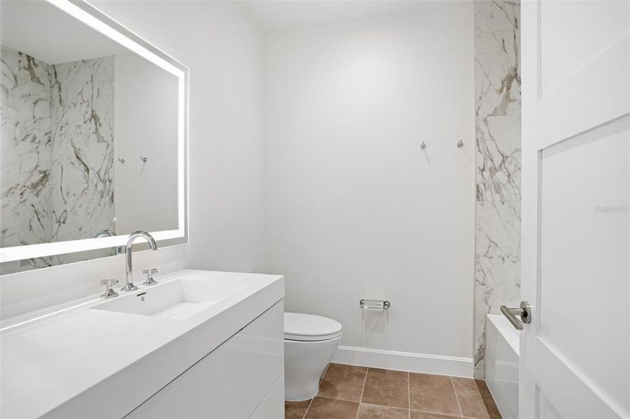 Furnished interior view inside a new home in , St. Petersburg (Image 6).