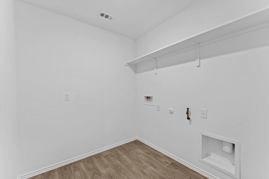 Spacious, unfurnished interior of a new home in Talavera, Kyle (Image 13). Spacious, unfurnished interior of a new home in Talavera, Kyle (Image 13).