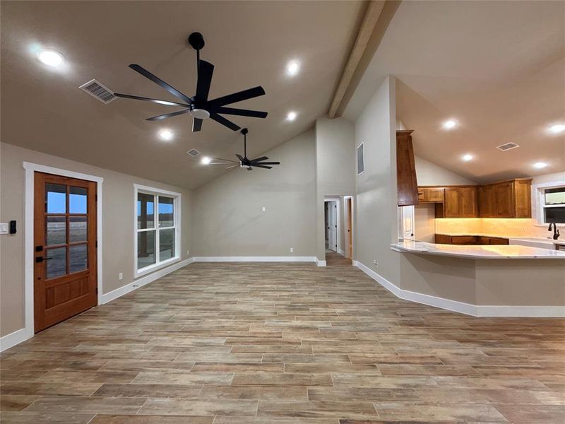 Spacious, unfurnished interior of a new home in , Chico (Image 9).