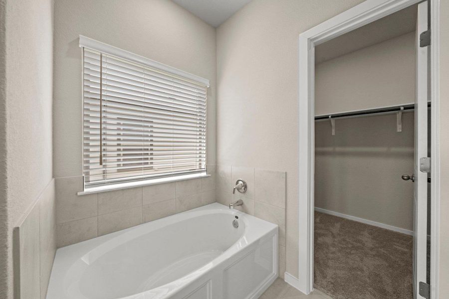 Primary Bath retreat with garden tub & walk-in shower