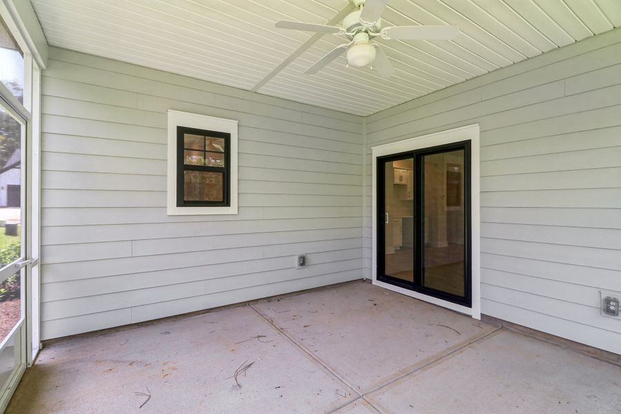 Representative exterior photo of a completed home built from the Collin II by Great Southern Homes in Cross Creek Golf Club, Seneca, SC (Image 8). Representative exterior photo of a completed home built from the Collin II by Great Southern Homes in Cross Creek Golf Club, Seneca, SC (Image 8).