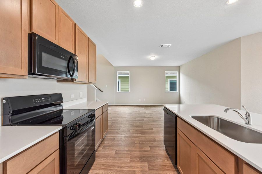 Furnished interior view inside a new home in Cascade, Liberty Hill (Image 14).