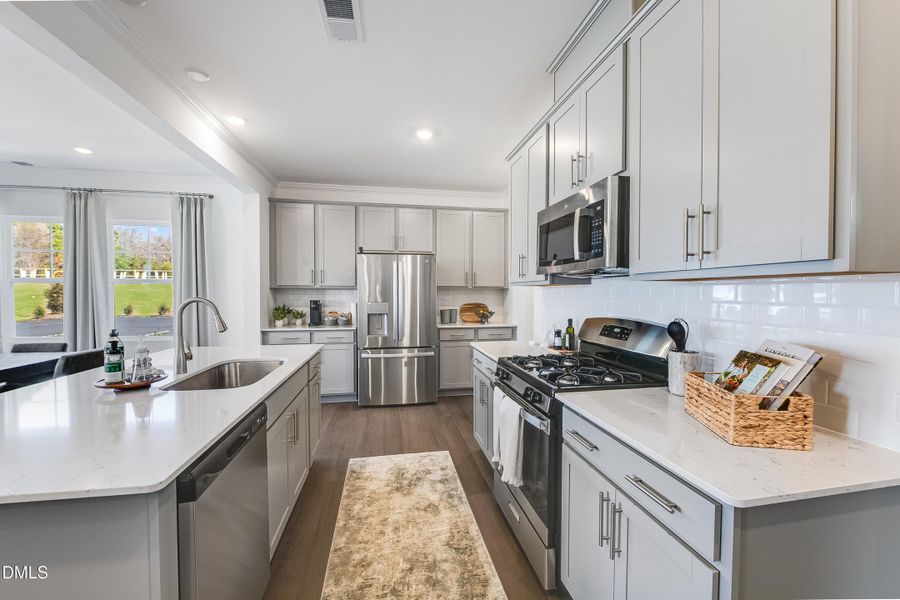 SUN_SherriDowns_Pic_Chadwick_05