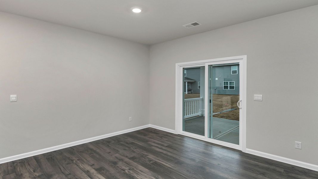 Spacious, unfurnished interior of a new home in Leatherstone, Blythewood (Image 20).