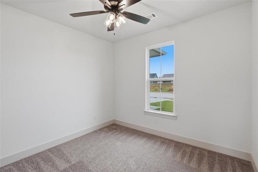 Spacious, unfurnished interior of a new home in , Tolar (Image 22).
