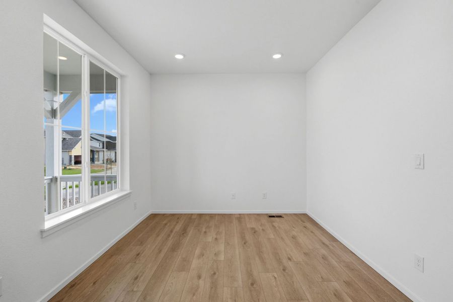 Spacious, unfurnished interior of a new home in Independence, Elizabeth (Image 33).