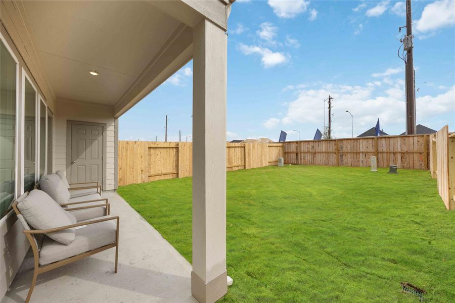 Exterior details and patio area of a home in Pinehaven, Houston (Image 22). Exterior details and patio area of a home in Pinehaven, Houston (Image 22).