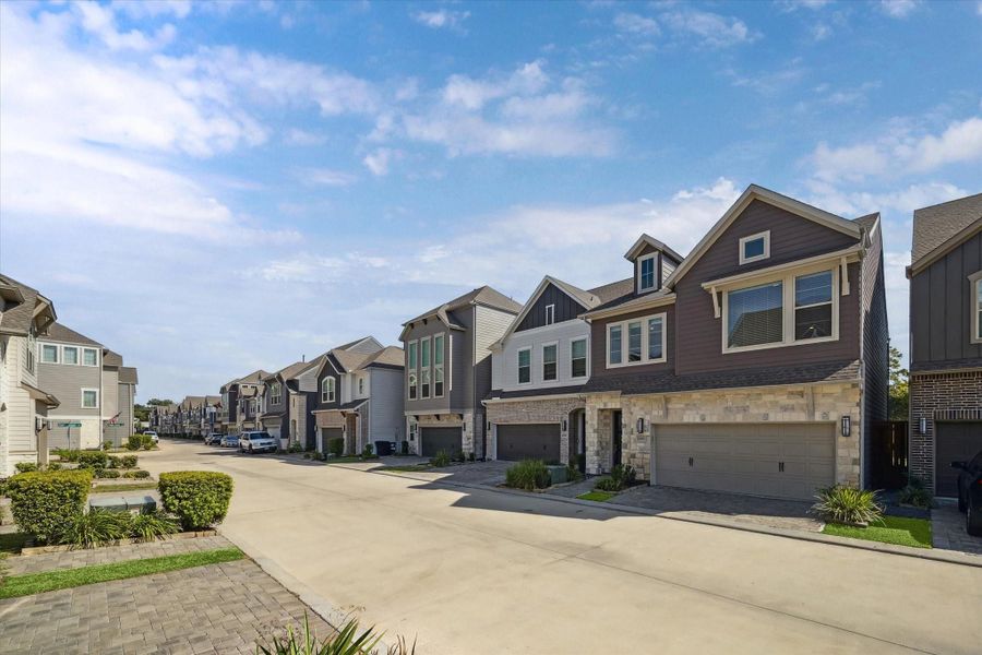 Image 24 of a home in Brittmoore Crossing. Image 24 of a home in Brittmoore Crossing.
