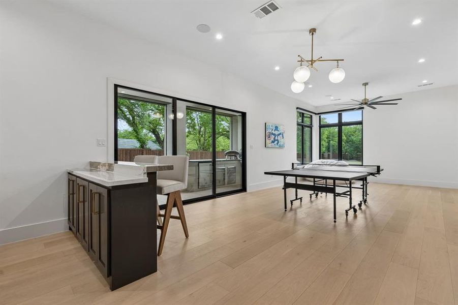 Furnished interior view inside a new home in , Colleyville (Image 19).