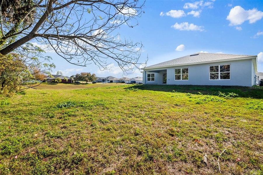 Exterior details and patio area of a home in , Ocala (Image 26).