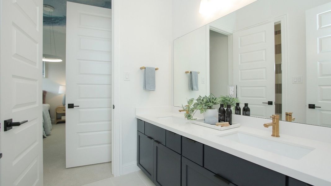 Representative furnished interior of a home built from the Willow by DRB Homes in Brookewater, Rosenberg (Image 15).