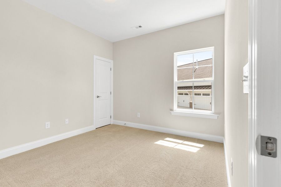 Spacious, unfurnished interior of a new home in Rutherford, Columbia (Image 34). Spacious, unfurnished interior of a new home in Rutherford, Columbia (Image 34).