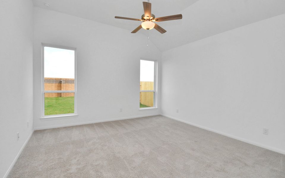 Spacious, unfurnished interior of a new home in 40' Traditional Homes at Elyson, Katy (Image 9).