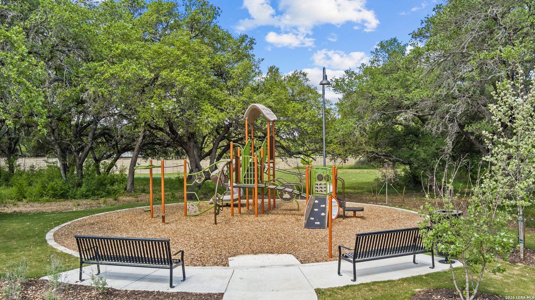 Community amenities in Greenspoint Heights, Seguin (Image 24).