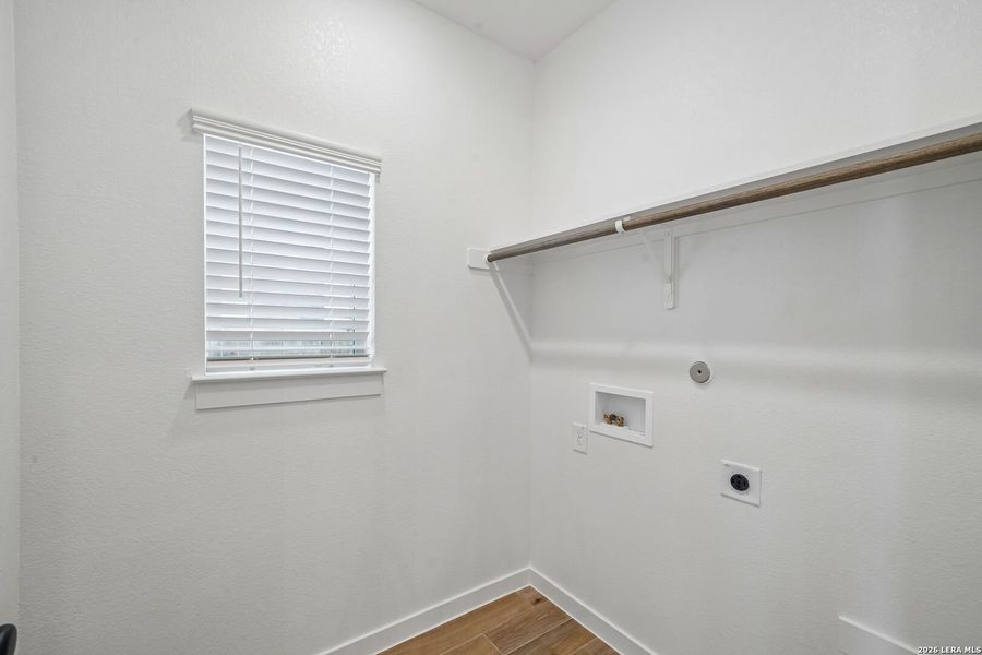 Spacious, unfurnished interior of a new home in Legacy at Lake Dunlap, New Braunfels (Image 17). Spacious, unfurnished interior of a new home in Legacy at Lake Dunlap, New Braunfels (Image 17).