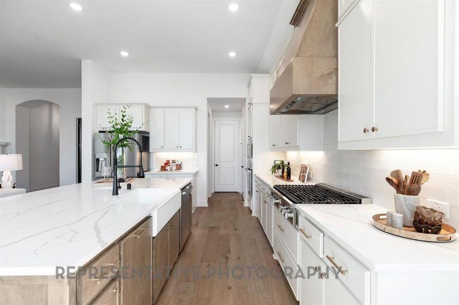 Furnished interior view inside a new home in Ridge Crossing, Waxahachie (Image 26).