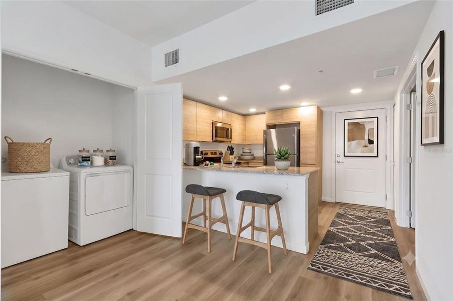 Furnished interior view inside a new home in , Orlando (Image 4).