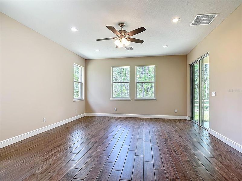 Spacious, unfurnished interior of a new home in , Orlando (Image 45). Spacious, unfurnished interior of a new home in , Orlando (Image 45).