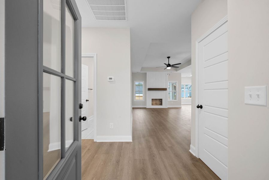 Spacious, unfurnished interior of a new home in New Hope Estates, Clarksville (Image 14).