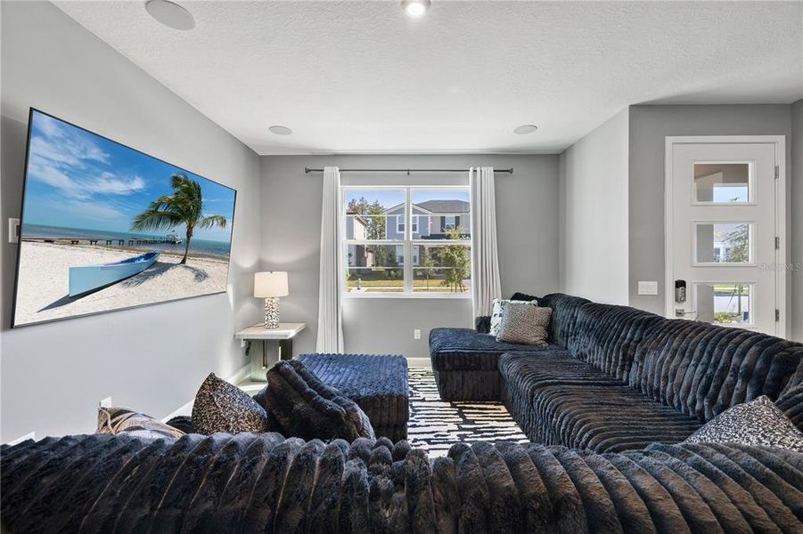 Furnished interior view inside a new home in , Orlando (Image 18).