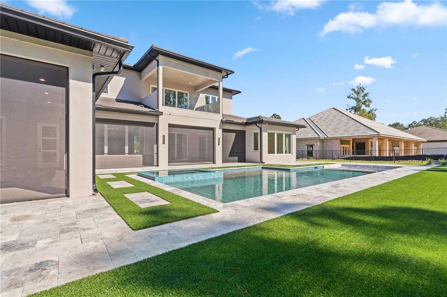 Exterior details and patio area of a home in , Montverde (Image 33).