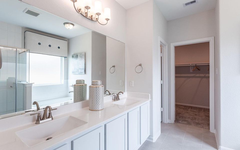Furnished interior view inside a new home in Pecan Estates, Crosby (Image 13).