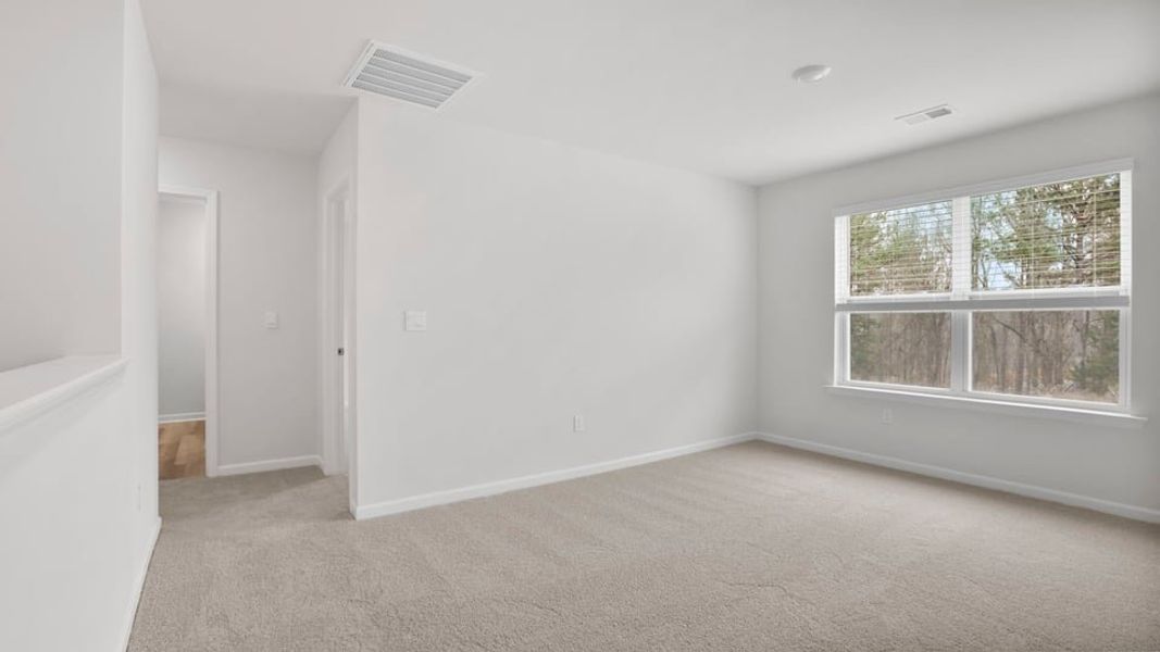Spacious, unfurnished interior of a new home in Lakestone, Woodruff (Image 21).