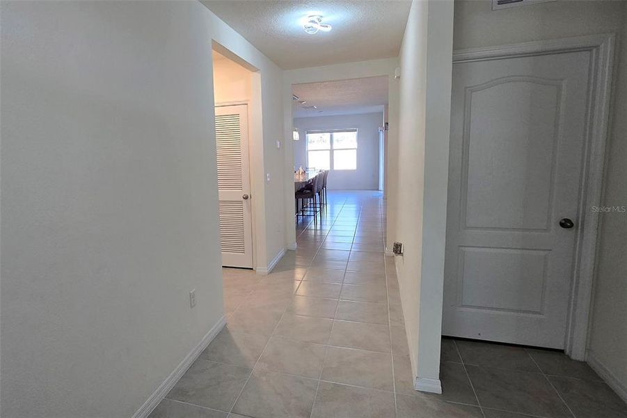 Spacious, unfurnished interior of a new home in Cascades, Davenport (Image 21).