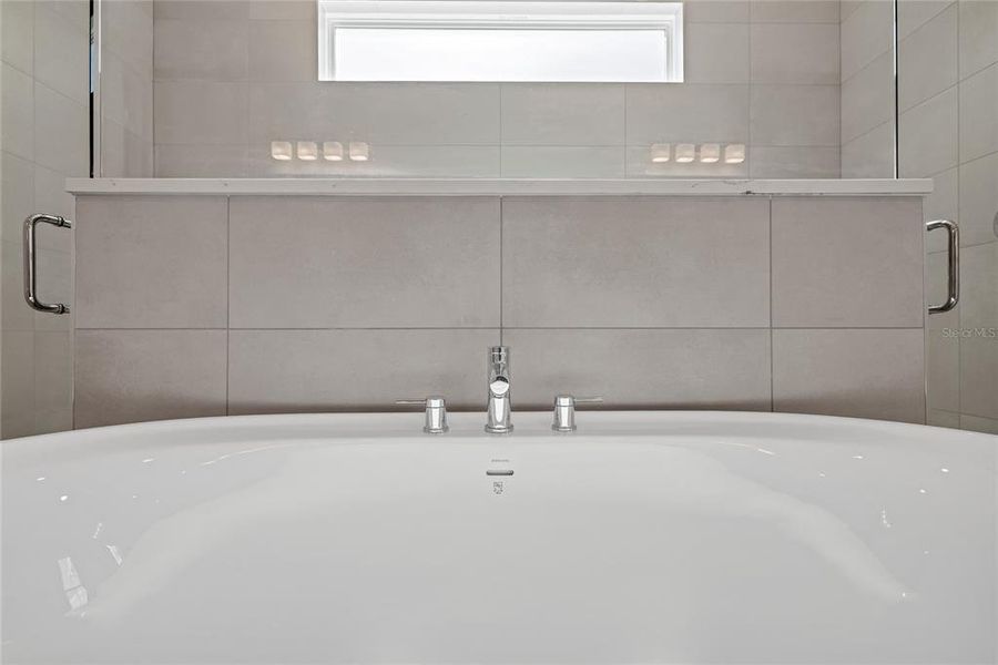 Close-up of interior finishes inside a home in , Debary (Image 20). Close-up of interior finishes inside a home in , Debary (Image 20).