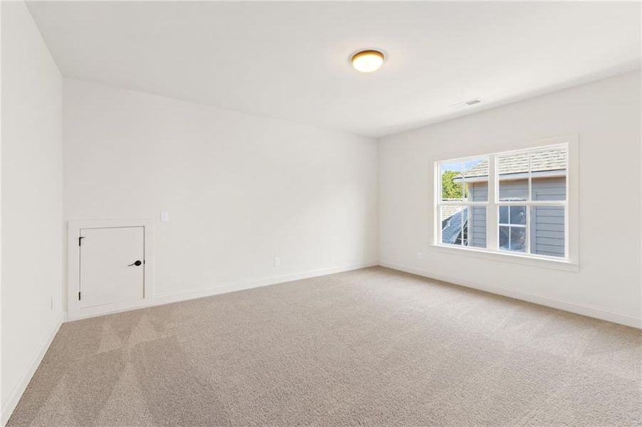 Spacious, unfurnished interior of a new home in Trove, Watkinsville (Image 19).