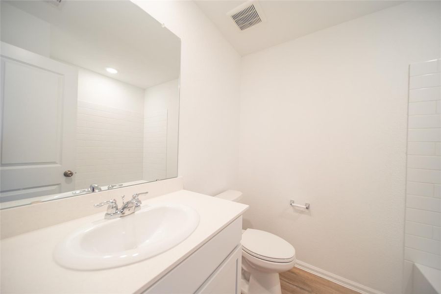 Image 18 of a home in .