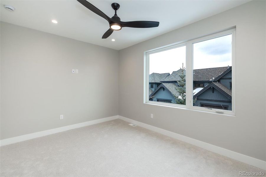Spacious, unfurnished interior of a new home in , Winter Park (Image 34).