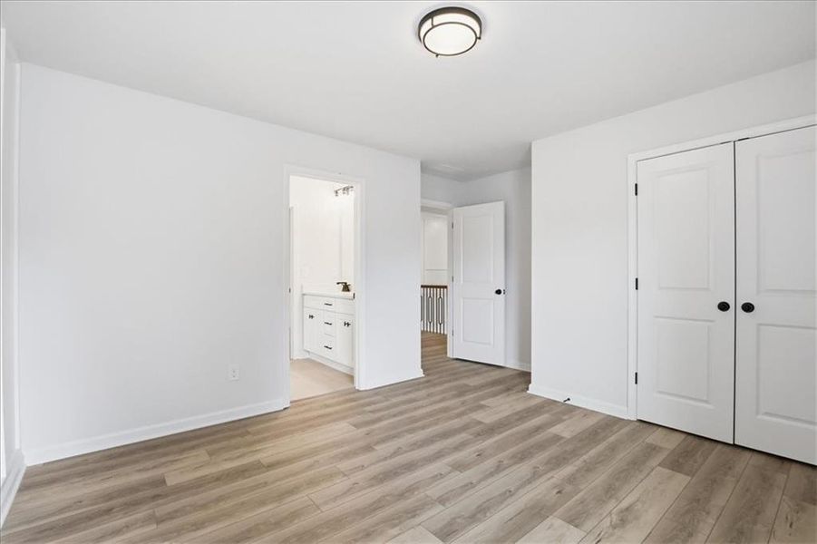 Spacious, unfurnished interior of a new home in , Lawrenceville (Image 51).