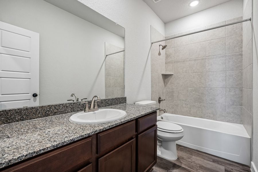 5402 Diane Gardens - Juniper Floorplan - Secondary Bathroom 5402 Diane Gardens - Juniper Floorplan - Secondary Bathroom