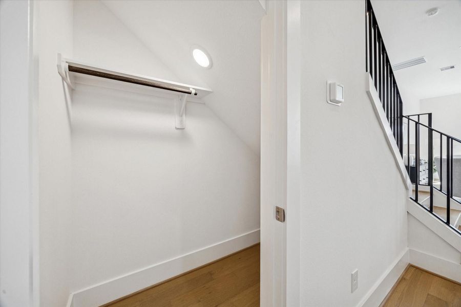 Spacious, unfurnished interior of a new home in , Houston (Image 22).