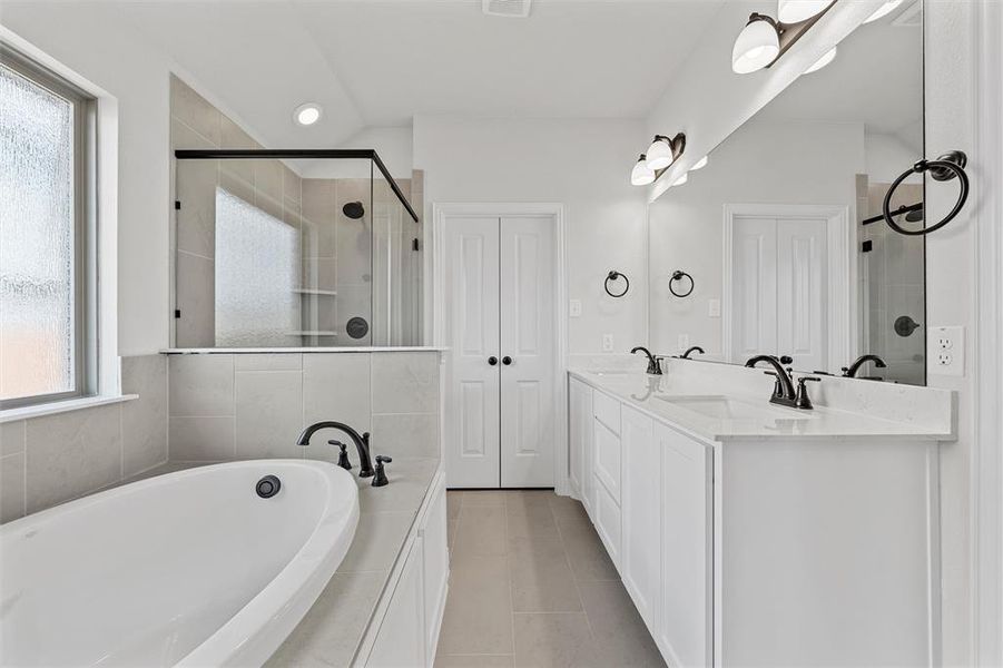 Furnished interior view inside a new home in Renaissance, Waco (Image 8).
