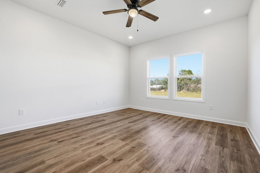 Spacious, unfurnished interior of a new home in , Crestview (Image 32).