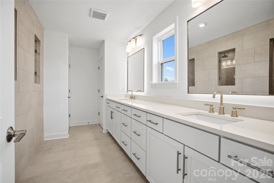 Furnished interior view inside a new home in Parkside Crossing, Charlotte (Image 11).