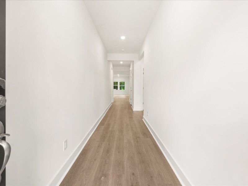 Spacious, unfurnished interior of a new home in The Coves at Lakes of Cane Bay, Summerville (Image 40). Spacious, unfurnished interior of a new home in The Coves at Lakes of Cane Bay, Summerville (Image 40).