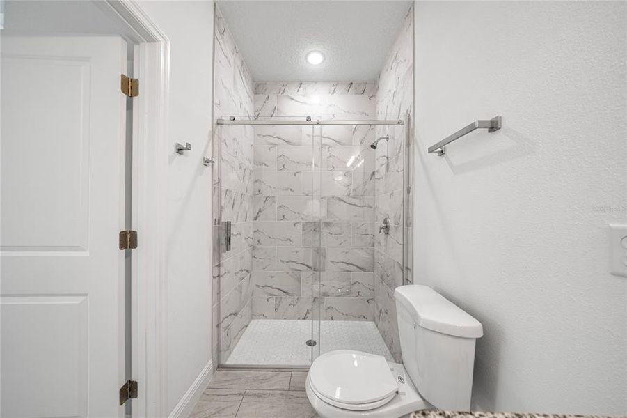 Furnished interior view inside a new home in , Ocala (Image 9).