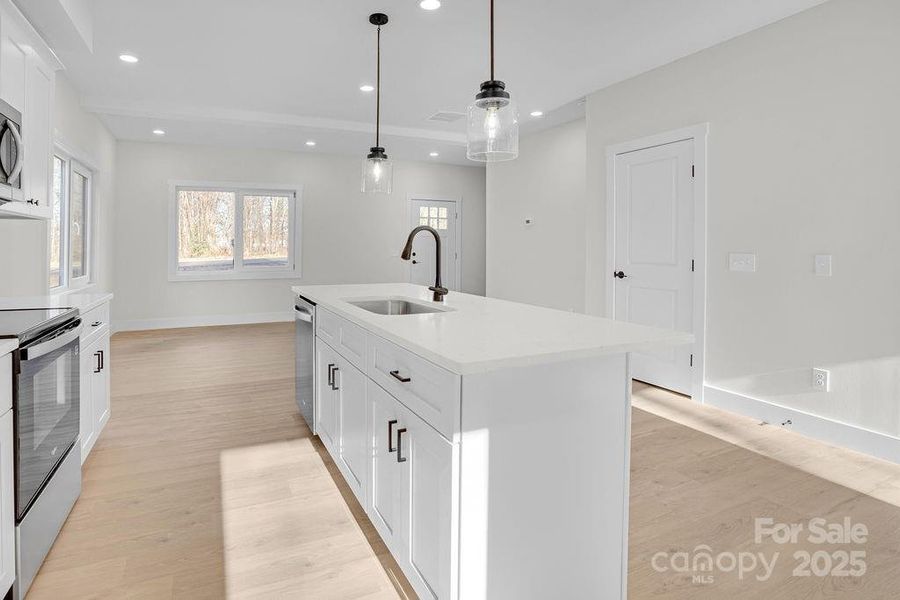 Furnished interior view inside a new home in , Lincolnton (Image 7).