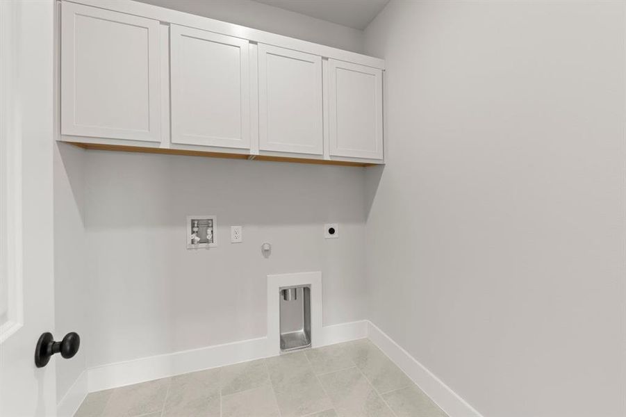 Spacious, unfurnished interior of a new home in Las Lomas, Forney (Image 18). Spacious, unfurnished interior of a new home in Las Lomas, Forney (Image 18).