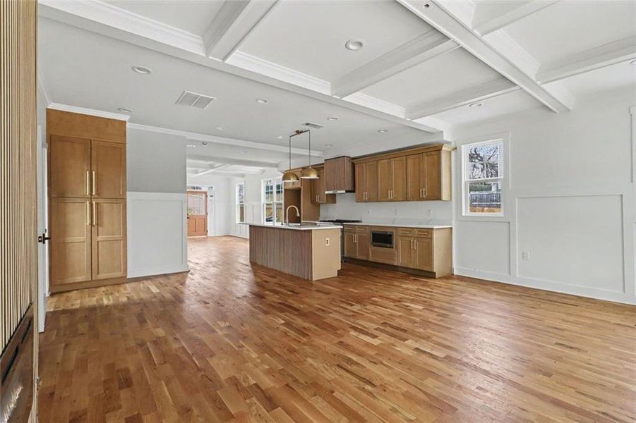 Spacious, unfurnished interior of a new home in , Scottdale (Image 26).