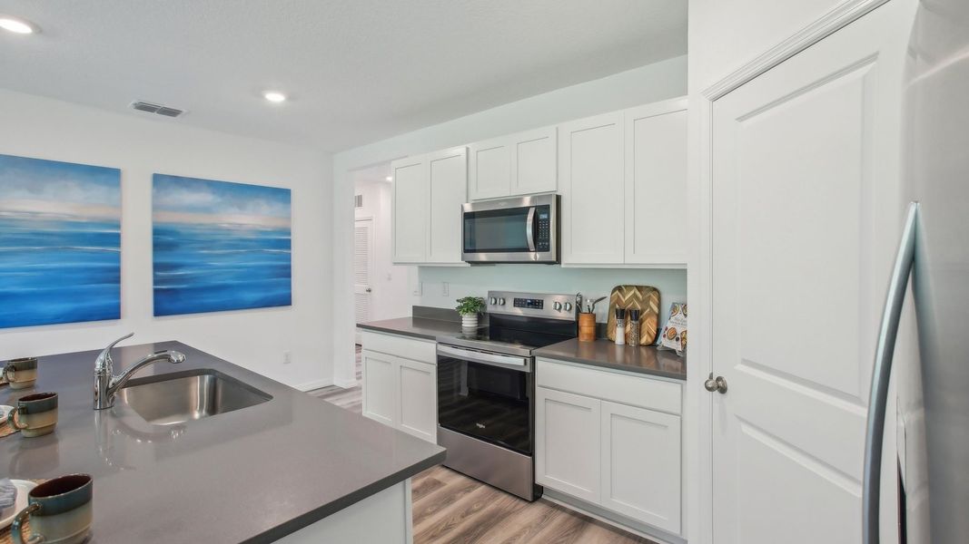 Furnished interior view inside a new home in Brookside, Ruskin (Image 15).