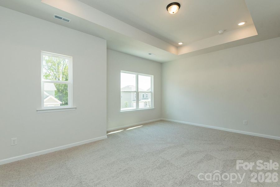 Spacious, unfurnished interior of a new home in Sunset Meadows, Charlotte (Image 20).
