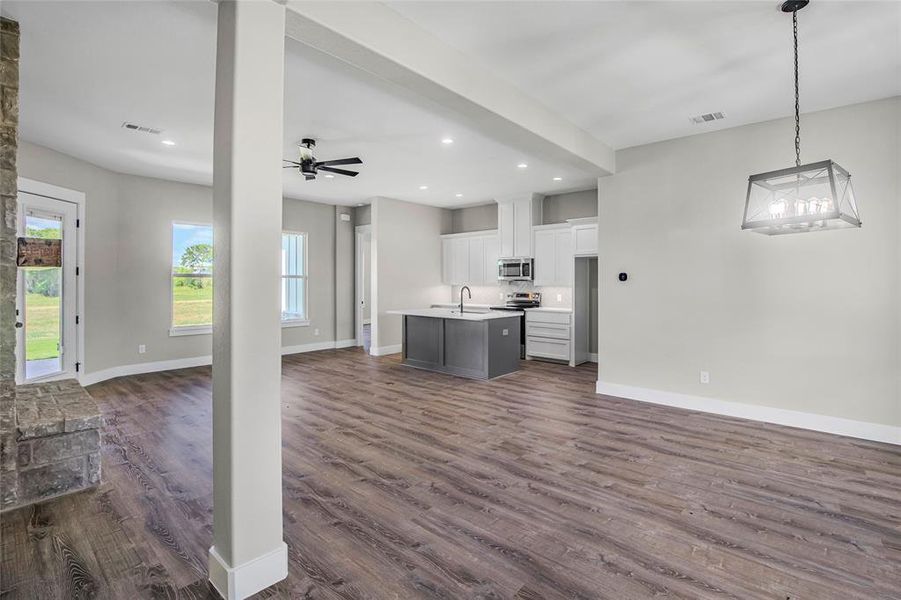 Image 22 of a home in .