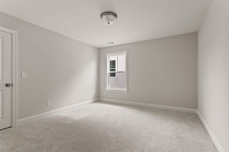 Spacious, unfurnished interior of a new home in Sweetgrass Station, Summerville (Image 17). Spacious, unfurnished interior of a new home in Sweetgrass Station, Summerville (Image 17).